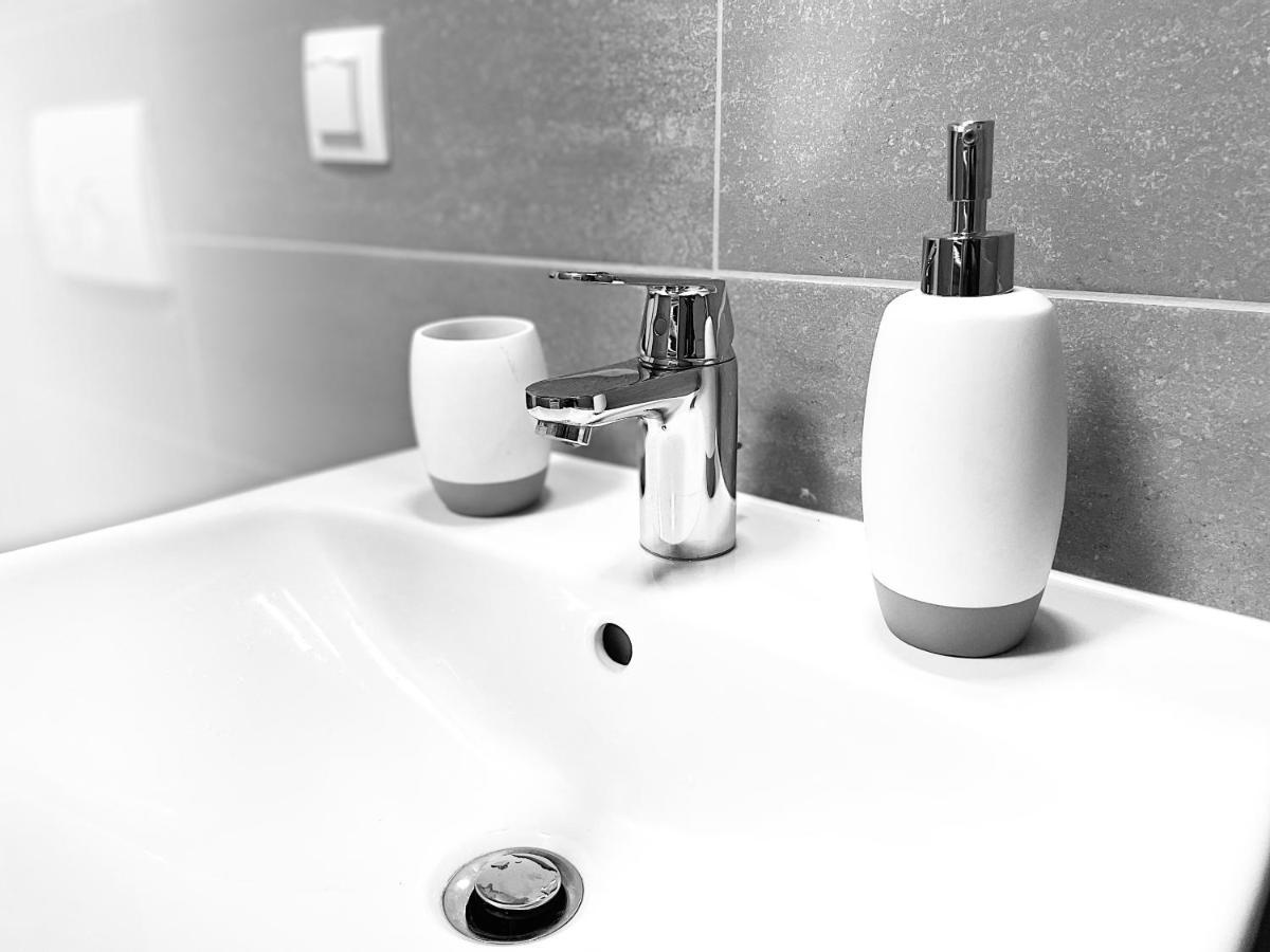 Vice-versa By Jules Studio Apartament